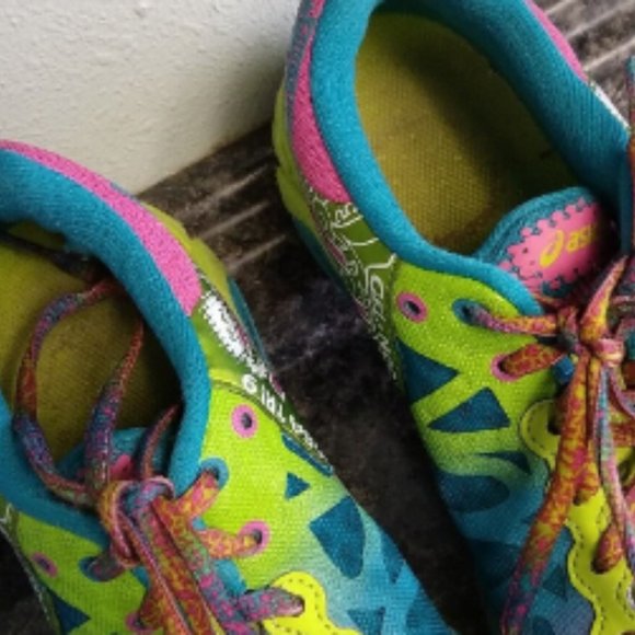 Women's 8 Asics Gel Noosa Tri 9 Colorful Low Top Lace Sneaker Shoes - Picture 4 of 6